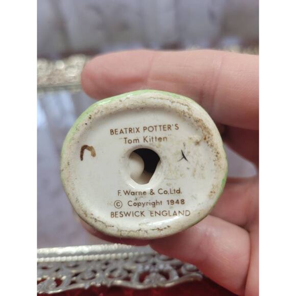Vintage Beatrix Potter Tom Kitten Figurine, F. Warne & Co Ltd. Beswick England - Picture 6 of 6